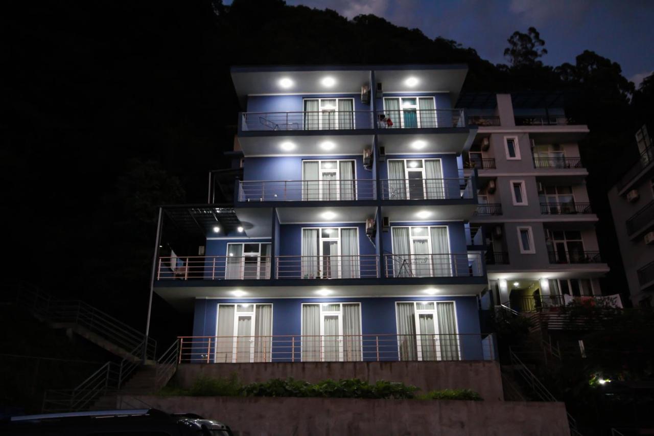 Guest House 99 Batumi Eksteriør bilde